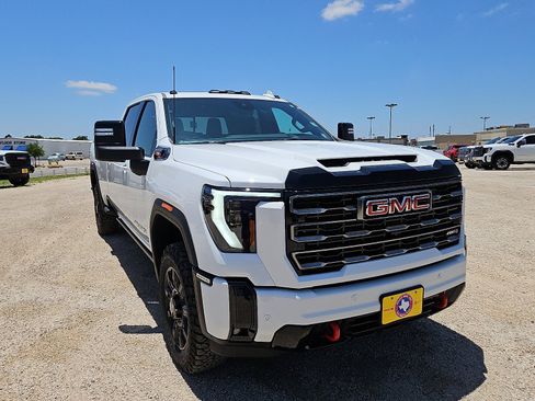 New 2026 GMC Sierra 3500 AT4 w/ AT4 Premium Plus Package AWD/4WD image 7