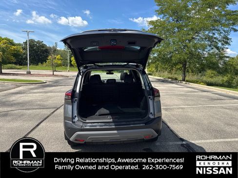 Used 2021 Nissan Rogue SV w/ Premium Package AWD/4WD image 11