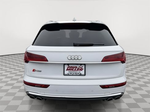 Certified 2024 Audi SQ5 Prestige image 5