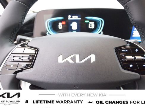 New 2026 Kia Niro EX image 26