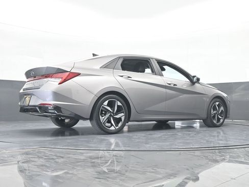 Used 2023 Hyundai Elantra Limited w/ Cargo Package image 63