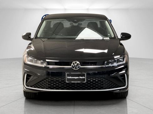 New 2026 Volkswagen Jetta SE FWD image 8