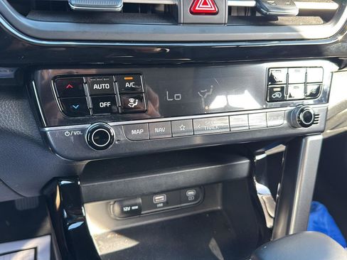 Used 2024 Kia Seltos S AWD/4WD image 14