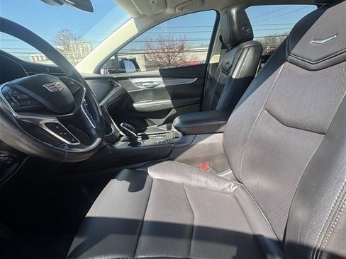 Used 2018 Cadillac XT5 Premium Luxury image 10
