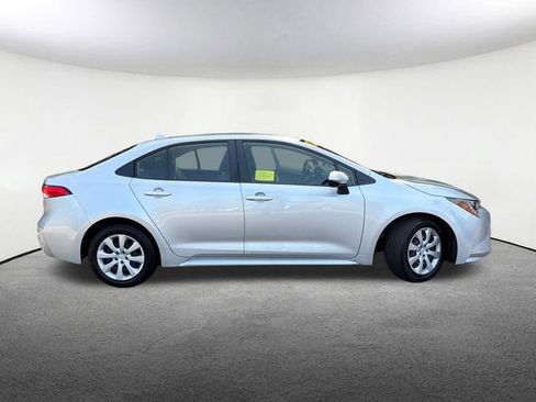 Used 2023 Toyota Corolla LE w/ Carpet Mat Package (TMS) FWD image 15