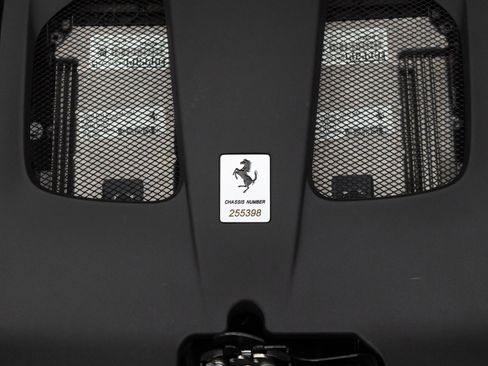 Used 2020 Ferrari 812 Superfast RWD image 87