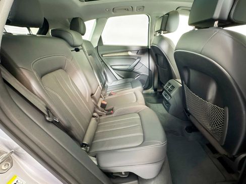 Used 2023 Audi Q5 2.0T Premium w/ Convenience Package image 26