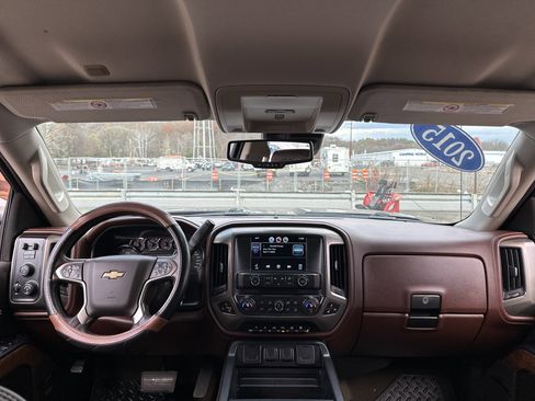 Used 2015 Chevrolet Silverado 3500 High Country w/ Duramax Plus Package image 13