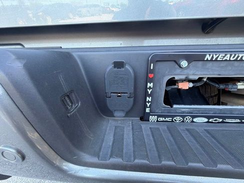 Used 2021 GMC Canyon Denali AWD/4WD image 12