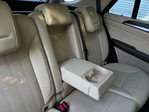 Used 2018 Mercedes-Benz GLE 350 4MATIC image 43