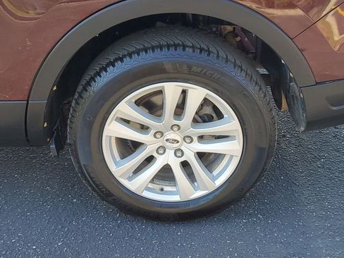 Used 2018 Ford Explorer XLT AWD/4WD image 5