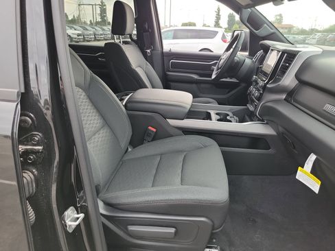 New 2026 RAM 1500 Big Horn AWD/4WD image 15