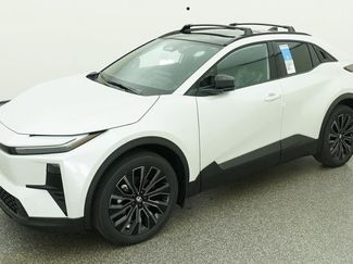 New 2026 Toyota C-HR AWD/4WD video 1