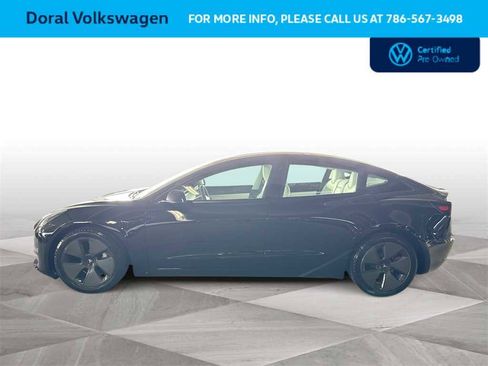 Used 2021 Tesla Model 3 Standard Range Plus image 5