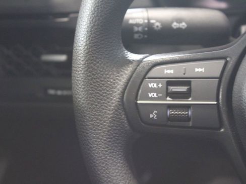 Used 2023 Honda Accord EX image 21
