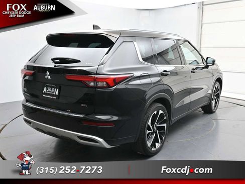 Used 2023 Mitsubishi Outlander SEL 40th Anniversary AWD/4WD image 16