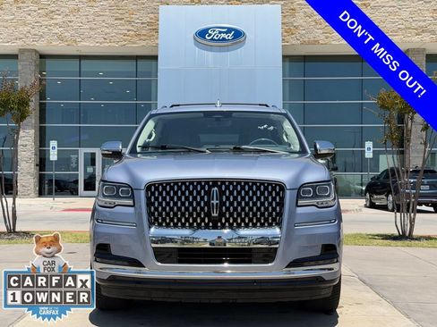 Used 2023 Lincoln Navigator L Black Label AWD/4WD image 2
