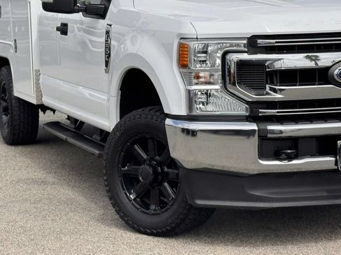 Certified 2022 Ford F250 XLT AWD/4WD image 4