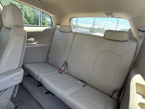 Used 2012 Buick Enclave Premium FWD image 13