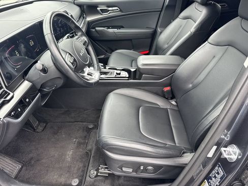 Used 2024 Kia Sportage EX AWD/4WD image 9