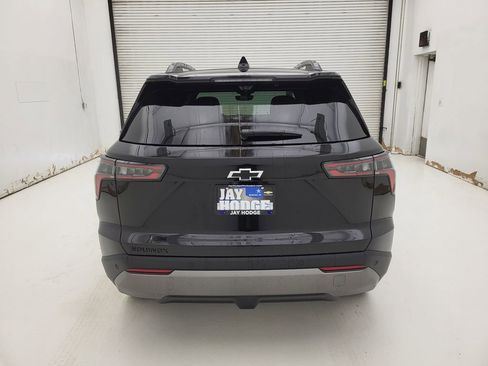New 2026 Chevrolet Equinox LT w/ Convenience Package II FWD image 15