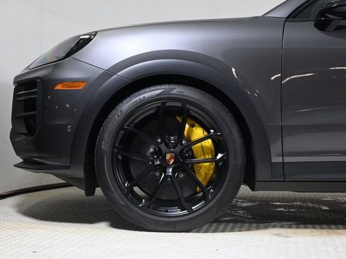 Certified 2026 Porsche Cayenne Turbo GT image 32