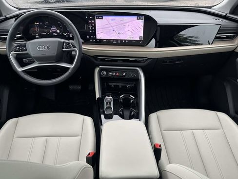 Certified 2025 Audi Q5 Premium w/ Convenience Package AWD/4WD image 15