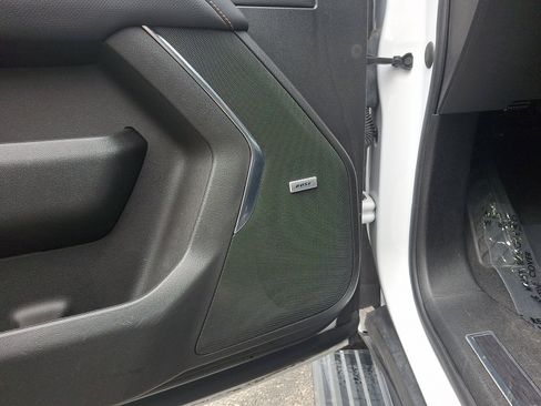 Used 2022 GMC Yukon AT4 image 16