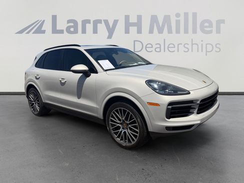 Used 2020 Porsche Cayenne AWD/4WD image 7