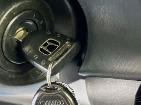 Used 2006 Honda S2000 image 18