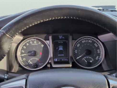 Used 2019 Toyota Tacoma SR5 image 22