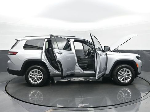 New 2025 Jeep Grand Cherokee L Laredo w/ Luxury Tech Group I image 59