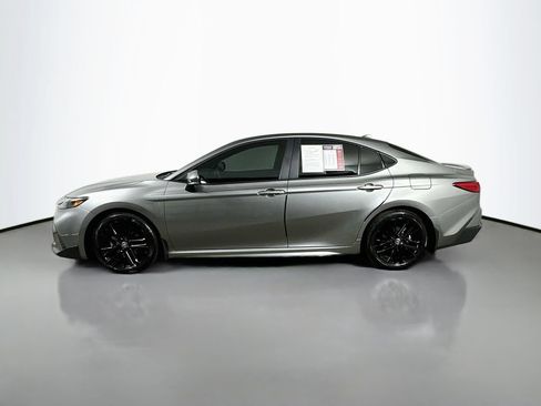 Used 2026 Toyota Camry SE w/ Convenience Package FWD image 5