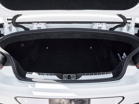 Used 2023 Bentley Continental GT Azure image 17