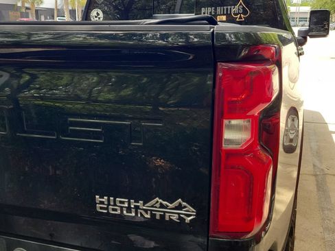Used 2020 Chevrolet Silverado 2500 High Country w/ Z71 Off-Road Package AWD/4WD image 23