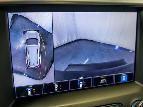 Certified 2021 GMC Acadia SLT w/ Elevation Edition image 26