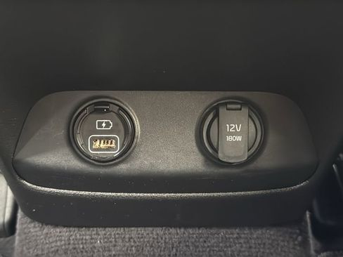 Used 2018 Kia Sorento FWD image 18