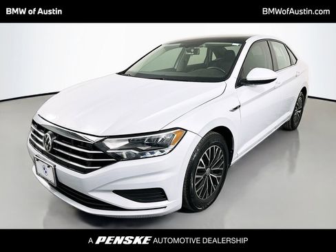 Used 2019 Volkswagen Jetta SE image 1
