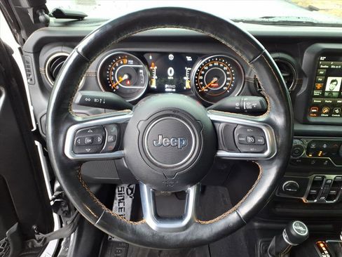 Used 2021 Jeep Gladiator Overland image 18