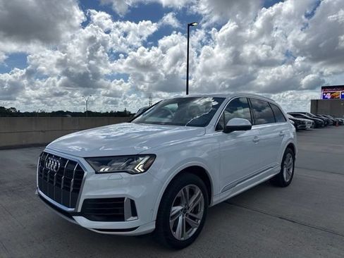 Used 2023 Audi Q7 3.0T Premium AWD/4WD image 7