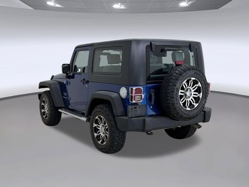 Used 2009 Jeep Wrangler X AWD/4WD image 3