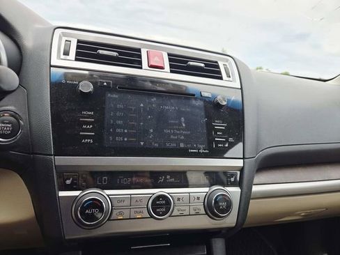 Used 2017 Subaru Outback 3.6R Limited AWD/4WD image 9