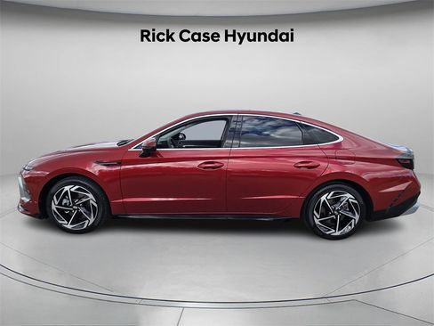 Certified 2024 Hyundai Sonata SEL w/ Convenience Package image 3