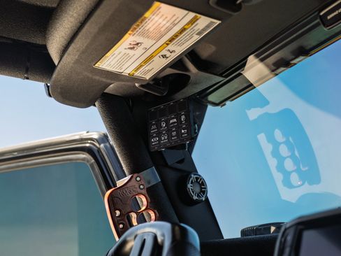 Used 2014 Jeep Wrangler Unlimited Rubicon w/ Connectivity Group image 35