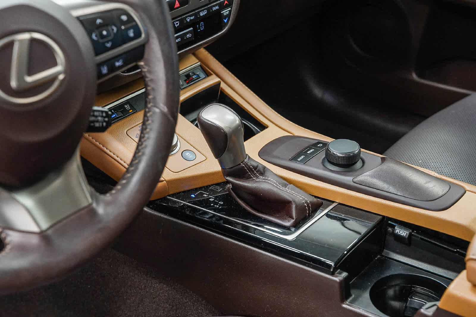 Used 2018 Lexus ES 350 w/ Premier Package FWD image 24