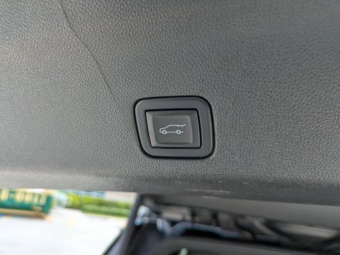 Used 2021 Chevrolet Tahoe RST image 18