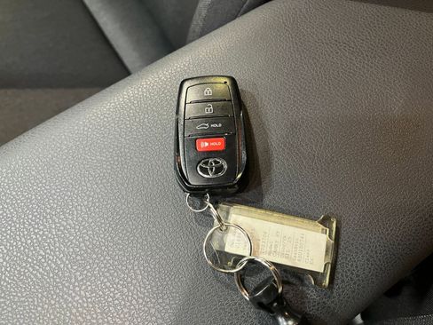 Used 2025 Toyota Camry LE image 22