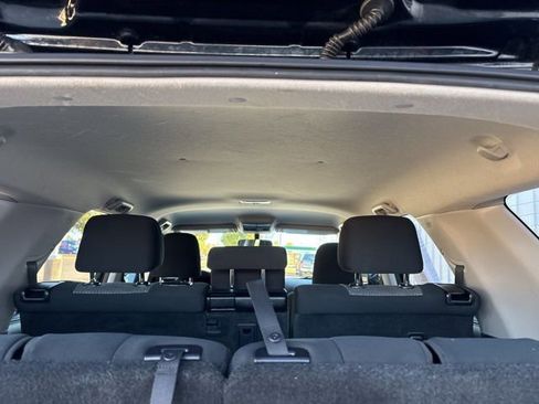 Used 2019 Toyota 4Runner SR5 w/ Phone Cable & Charge Package image 31