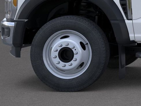 New 2025 Ford F550 2WD Regular Cab Super Duty image 19