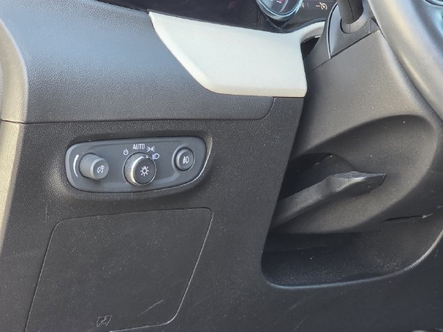 Used 2022 Buick Encore GX Select FWD image 19